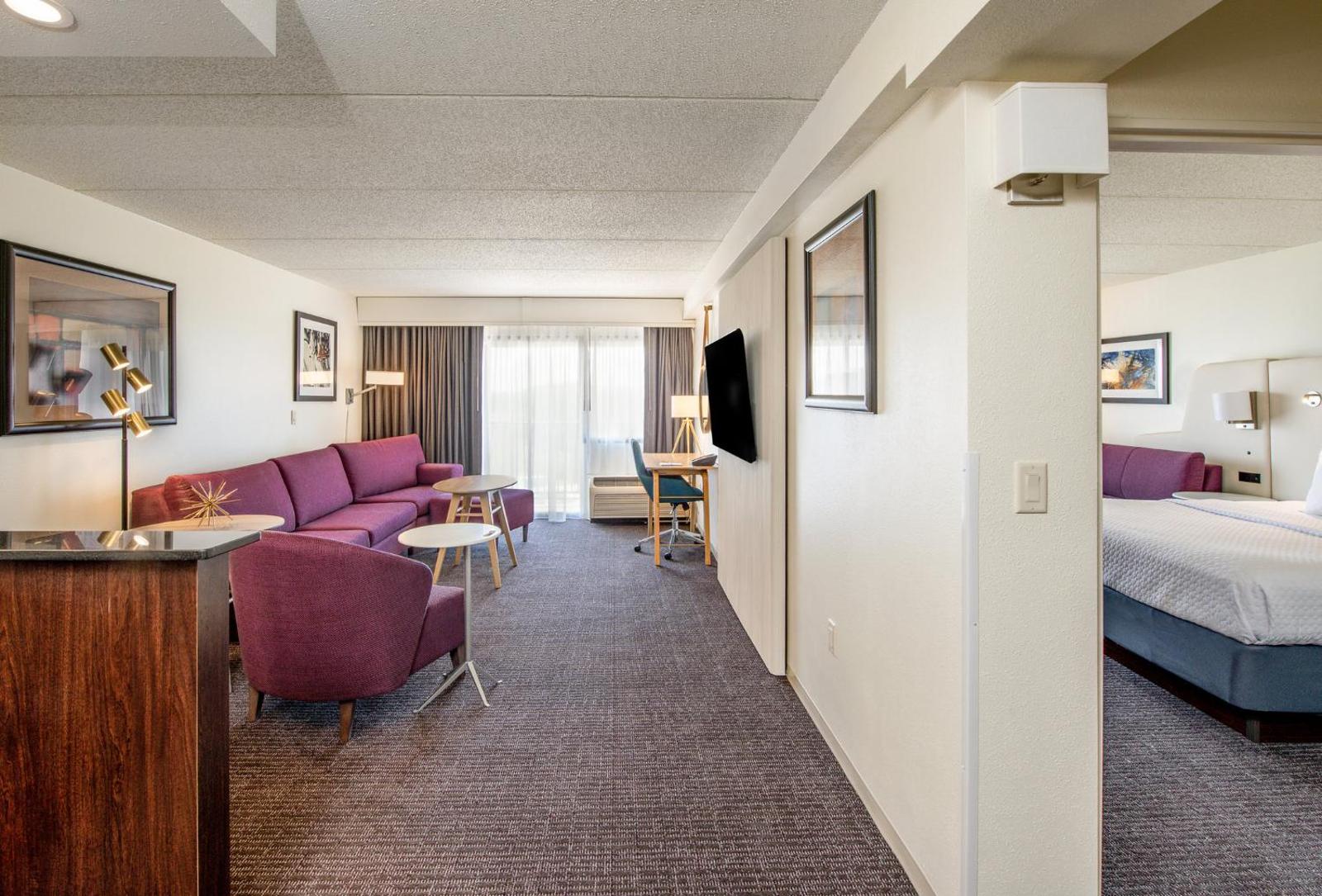 Crowne Plaza Milwaukee South