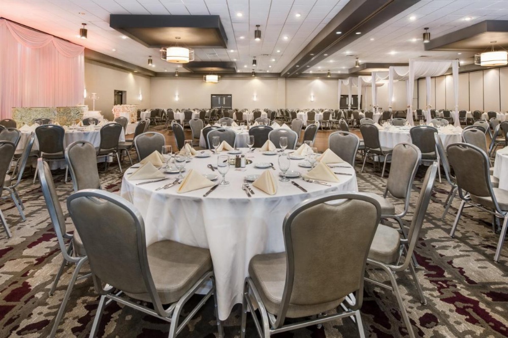 Crowne Plaza Milwaukee South